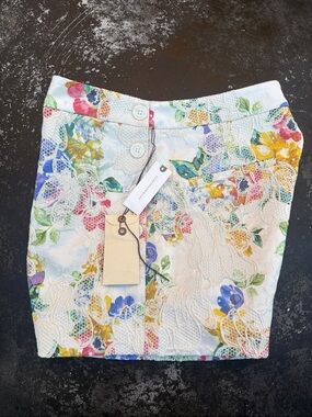 Anthropologie Elevenses Catalonia Women’s White Floral High-Waist Shorts size 10